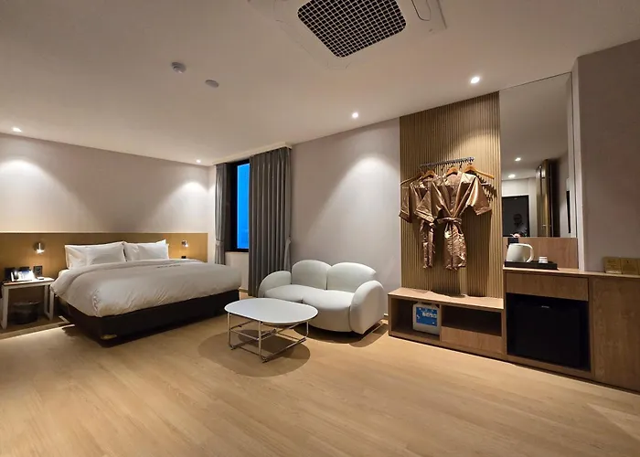 Tria Business & Boutique Hotel Seoul