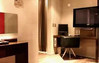 Tria Business & Boutique 3*